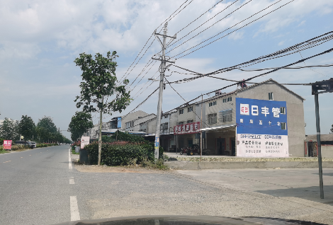  宁强如何能保证墙体广告的醒目性？